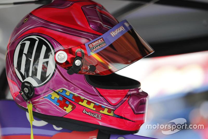 matte black and red motorcycle helmet