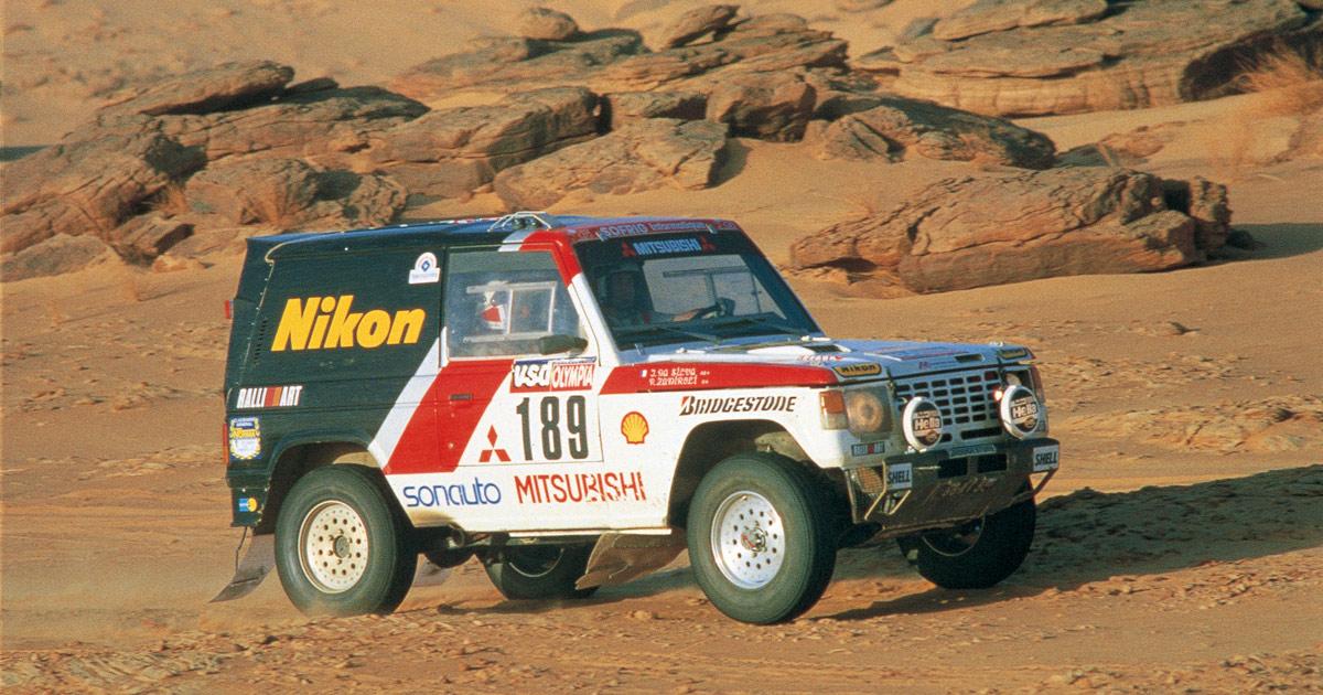 Mitsubishi Pajero Dakar 1984 by Patrick Lindsey - Trading Paints